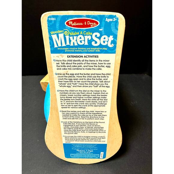 Melissa & Doug Wooden Make-a-Cake Mixer & chocolate chip cookie mix sets - Picture 4 of 9